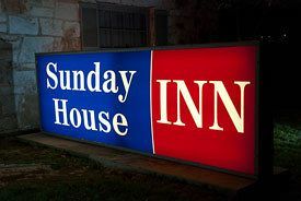 Sunday House Inn And Suites Fredericksburg Kültér fotó