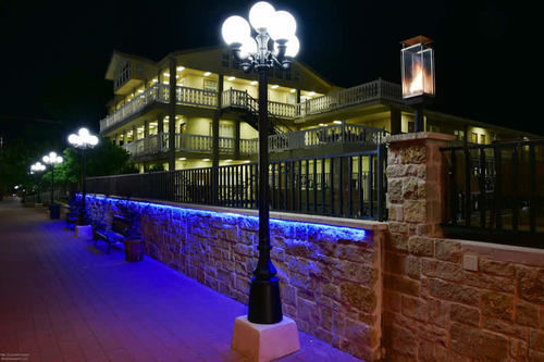 Sunday House Inn And Suites Fredericksburg Kültér fotó
